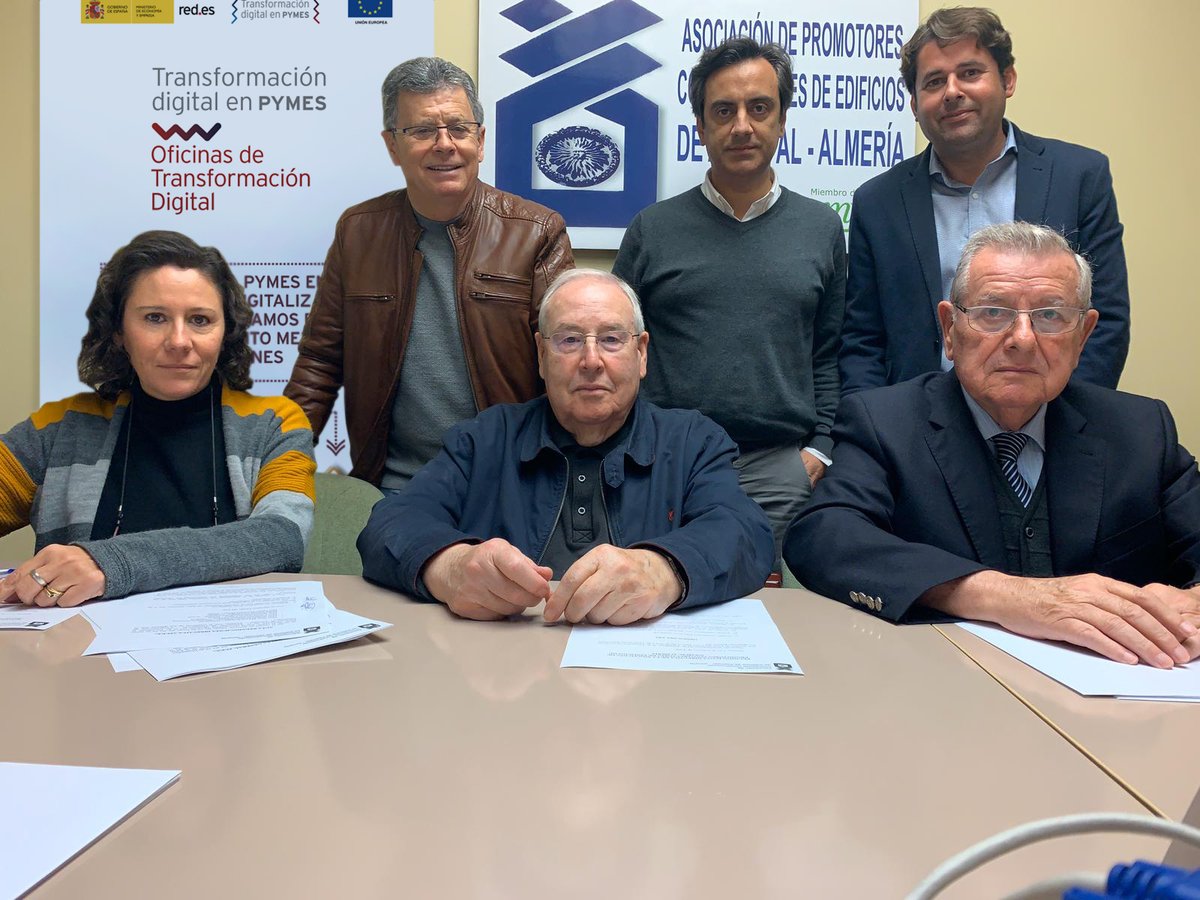 OTDclusterCSA's tweet photo. 👥 La semana pasada compartimos jornada con profesionales de la construcción en Almería para hablar sobre cómo llevar a cabo licitaciones electrónicas.

¡Gracias a todos por el interés prestado!

▶ https://t.co/uhuWKB9sBf

#OTD #SEAvanceDigital #MinecoGob #FEDER https://t.co/gRLpsPz5J5