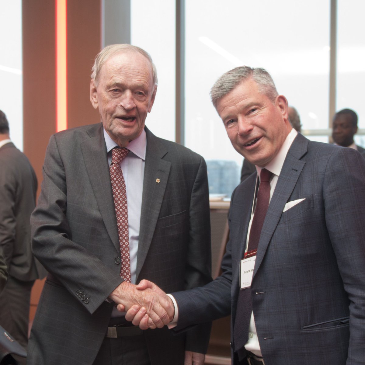 grantjmcd's tweet photo. It was an honour to meet Rt Hon @JeanChretien this evening after the #PMSeries @YowPDIcafe - a great day discussing how his successive majority governments delivered results from the economy to Canadian unity to global affairs. https://t.co/xccJS5UrqK