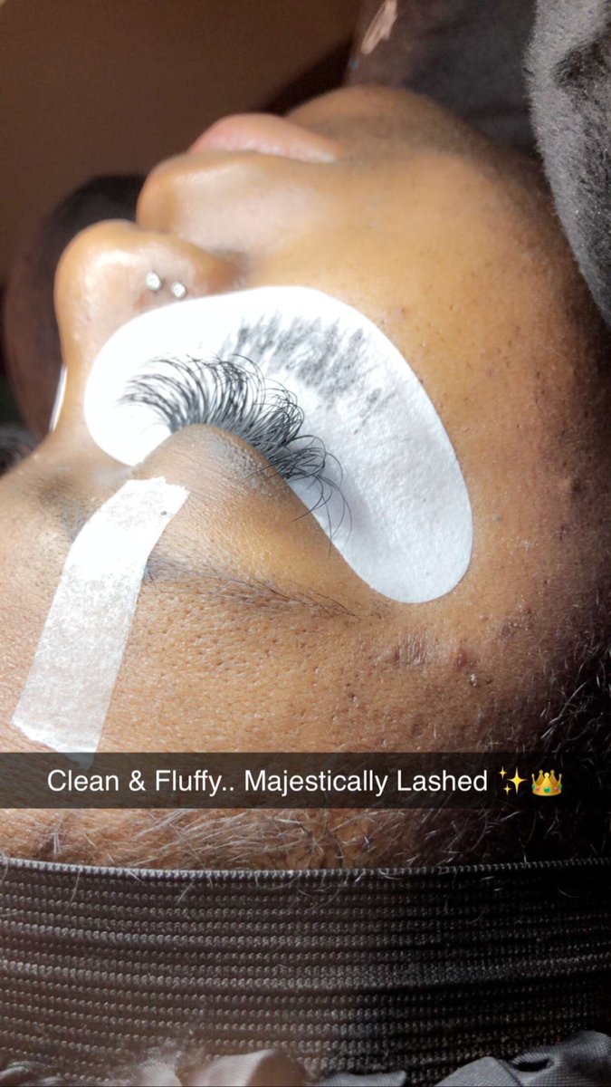 thatgirlsonye's tweet photo. I’m really getting good ✨👑 
#MajesticLashes #LashExtensions #BlackLashTech #StlLashTech https://t.co/4rs9SVRDGX