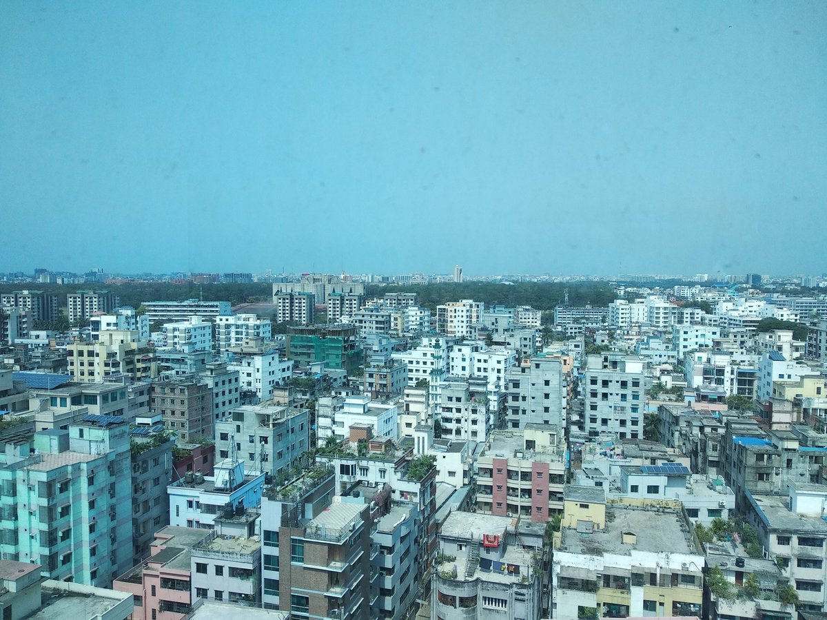 roybishawjit's tweet photo. ক���ক্রিটের এই জঙ্গলে প্রকৃতি
মুখ লুকোয়,
পরিচিতি গোপন করে!
সূর্যের আলো আটকে যায় -
হিমেল হাওয়া অভিমানী !
পলাশ ফুল দেখতে পাই না -
পিছনে একটা শিমুল গাছের
পরিবার আছে , শীত এলে
পাতা ঝরে , গ্রীষ্মকালে ফুল
হয় , আর প্রকৃতি দেখি
বাইরে বেরোলে -
আমার বাড়ি তো কংক্রিটের জঙ্গলে!
(Collected) https://t.co/O8R7kuSs8g