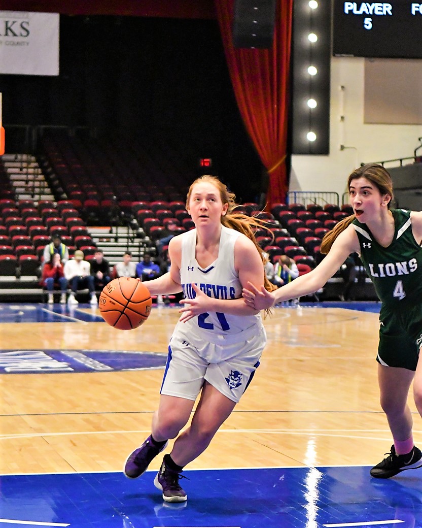 HVSportsReport's tweet photo. STORY/PHOTO GALLERY: Haldane girls basketball rolled to a 34-2 lead and continued rolling right into its seventh straight Section 1, Class C title game. @HaldaneSection  @CouncilHaldane More photos by Todd McDonough can be found here>>https://t.co/Kk9Ch72L7A https://t.co/rlzNjEwarj