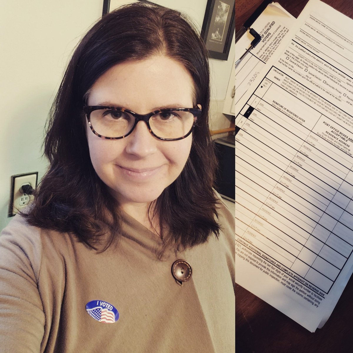 Voted and collected signatures for #rvacouncil re-election. Thanks to the volunteers who helped collect signatures. Also thank you to all of the 4th district residents who signed. See you all at the polls again in 245 days! #Election2020 #nov3 #letsdothis