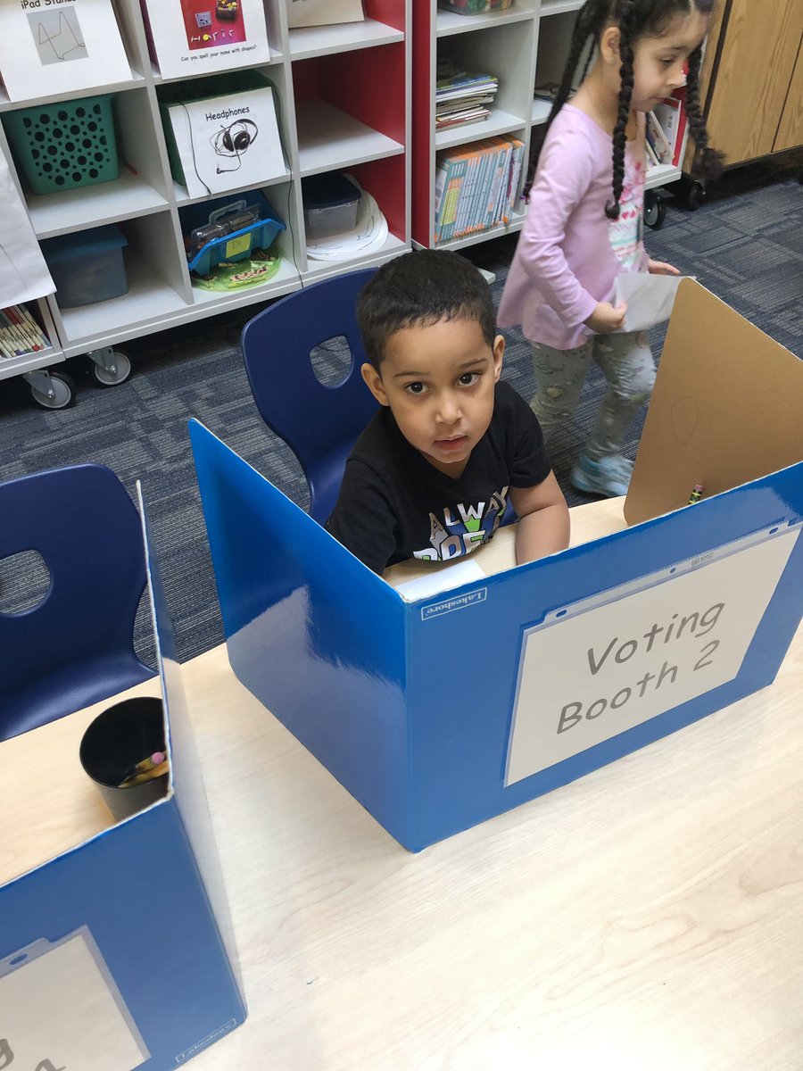 RevHaynesEEC's tweet photo. Today students had an opportunity to participate in a “Mock Election”!  #SuperTuesday2020 #EveryVoteCounts 🗳 🧾#SecondHappiesPlaceOnEarth https://t.co/w44tb1bwud