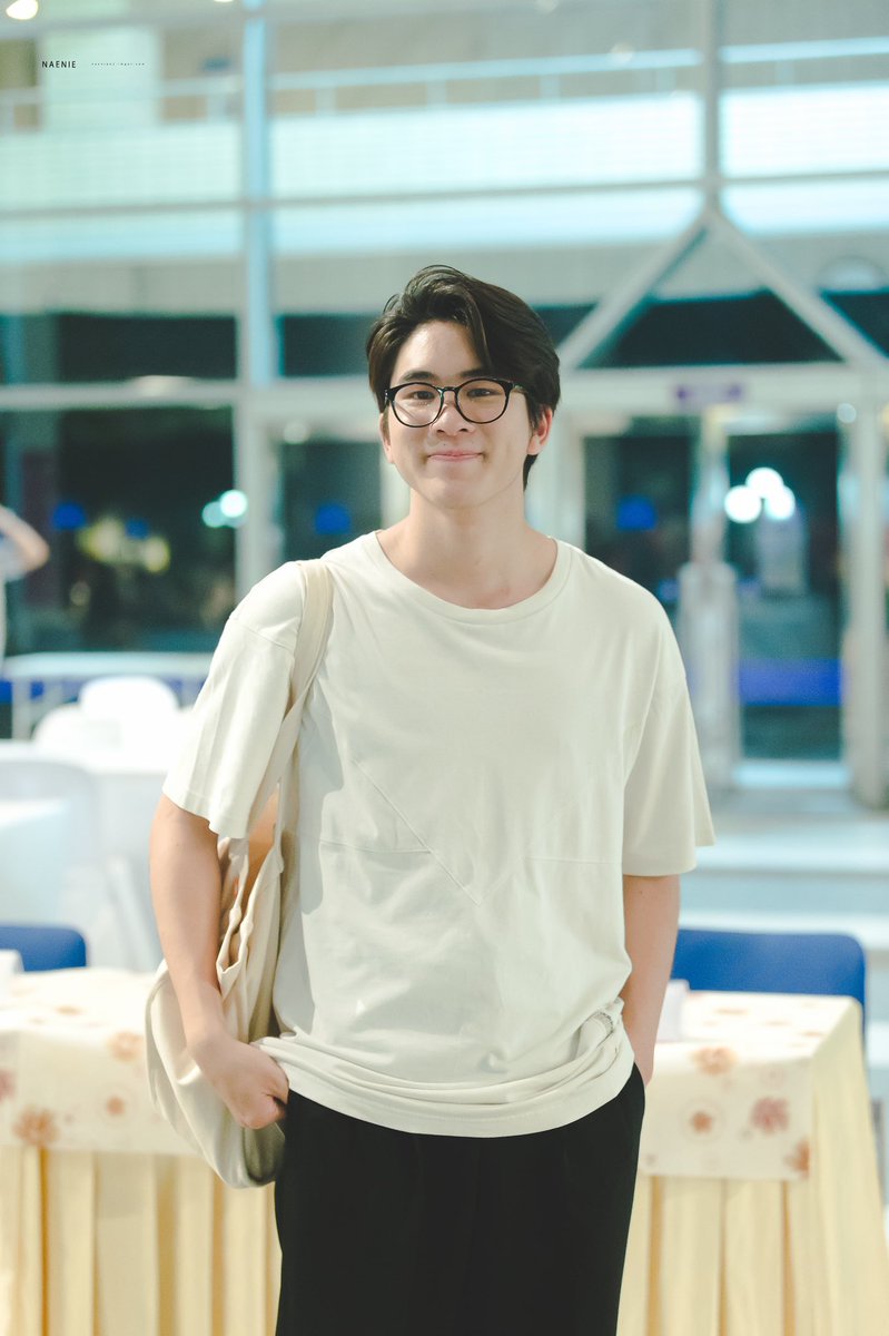 Naenie_N2's tweet photo. [HQ] 200303 น้อนนน 😘😆@Beam_Boonyakorn #bbeambr #คมชัดลึกอวอร์ดครั้งที่16 https://t.co/EcKOnyOXcN