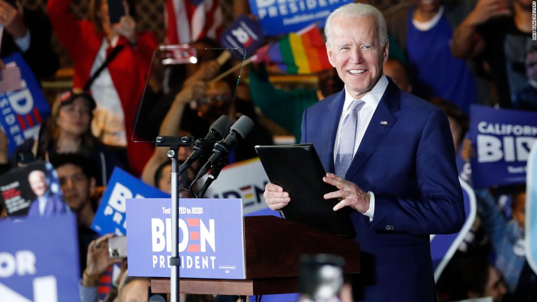 CNNPolitics's tweet photo. Joe Biden shocks with big wins on Super Tuesday as Bernie Sanders looks to Texas and California #CNNelection https://t.co/zUhnChucIs https://t.co/m13wchj3Bd