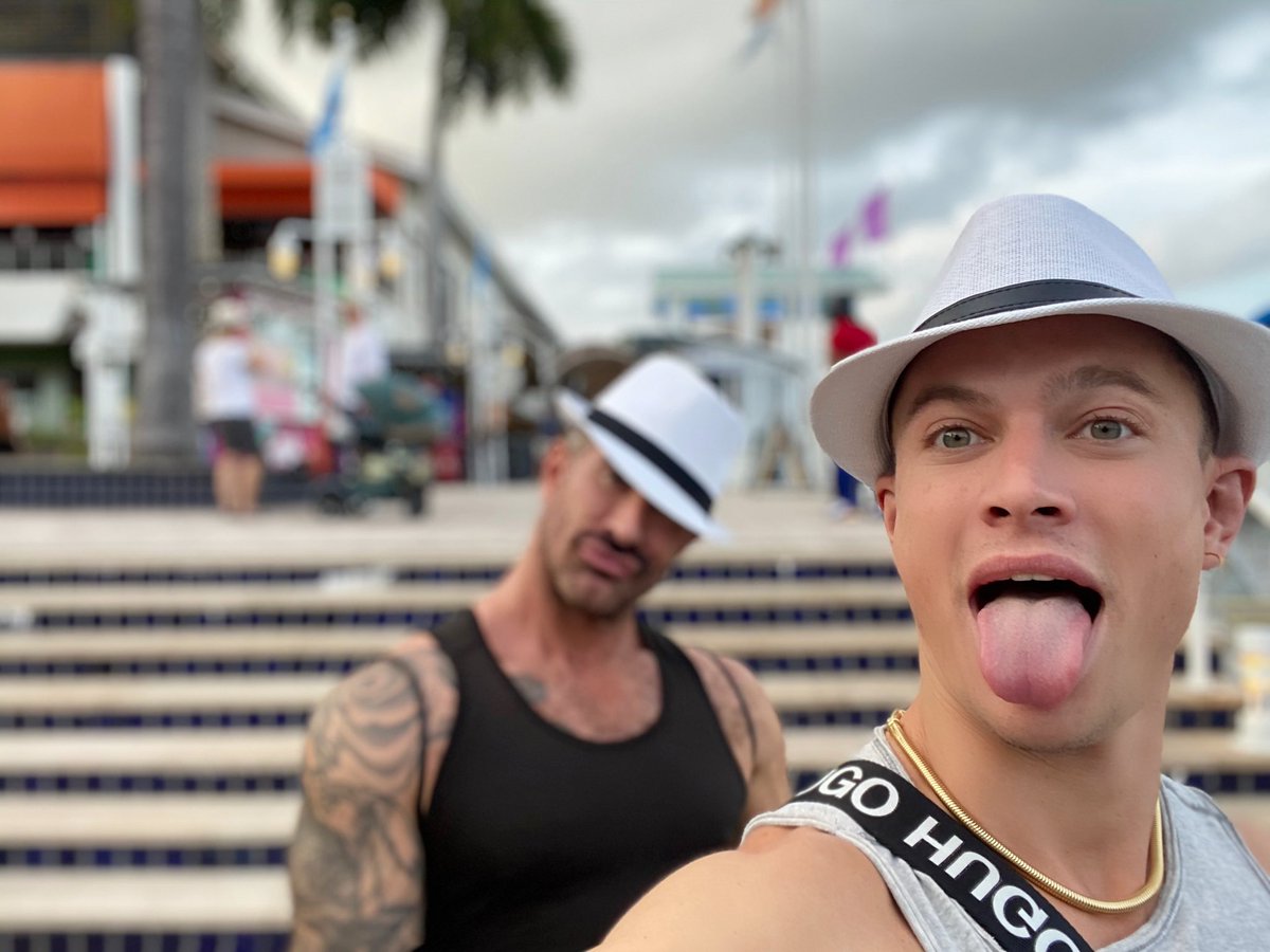 KillianAdam's tweet photo. Ready for #winterpartymiami @RuslanAngelo https://t.co/whOyKiGV10