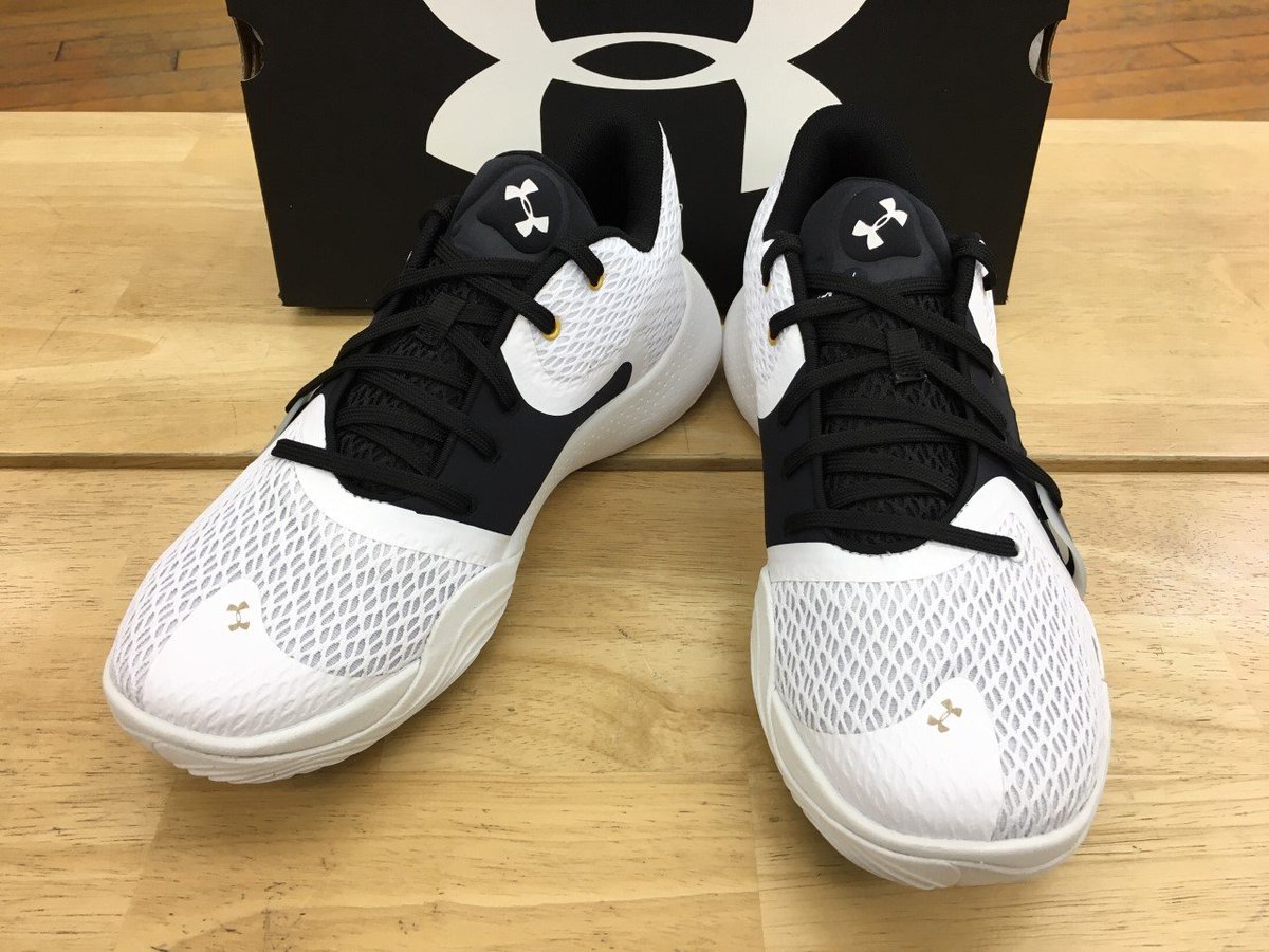 gallery2basket's tweet photo. 【新商品入荷】UA Spawn 2(3022626-100)
https://t.co/uuH8hhCbGG
#gallery2 #ギャラリー2 #ギャラ2 #バスケットボール #バスケ #basketball #バスケ日本代表 #underarmour #joelembiid #embiid #エンビード #underarmourbasketball #アンダーアーマー #uaspawn #uaspawn2 #spawn2 #uaスポーン2 https://t.co/fJjsOrR2w8