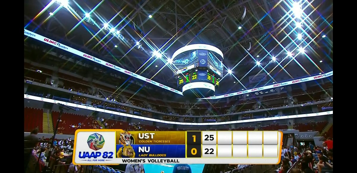 ManilaEDGER's tweet photo. What a good start ladies. Bawi sa set 2 😉👍 #UAAPSeason82WomensVolleyball #NUvsUST https://t.co/wOy4F66UUQ