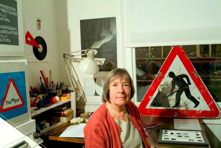 graffica_info's tweet photo. Margaret Calvert, la creativa que diseñó el modelo de señalética actual https://t.co/d16JlVFr0f https://t.co/Wd5MhJwvdl