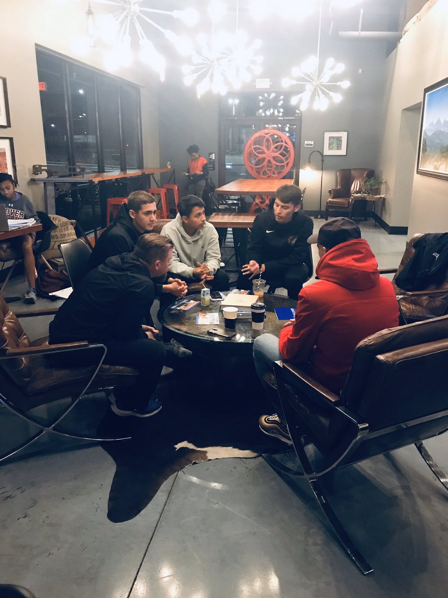 meganlee1_'s tweet photo. This is what commitment looks like: real talks around a coffee table! #santoscoffee #studentreferrals #soaringhighinbham https://t.co/kEUBPJb3Xb