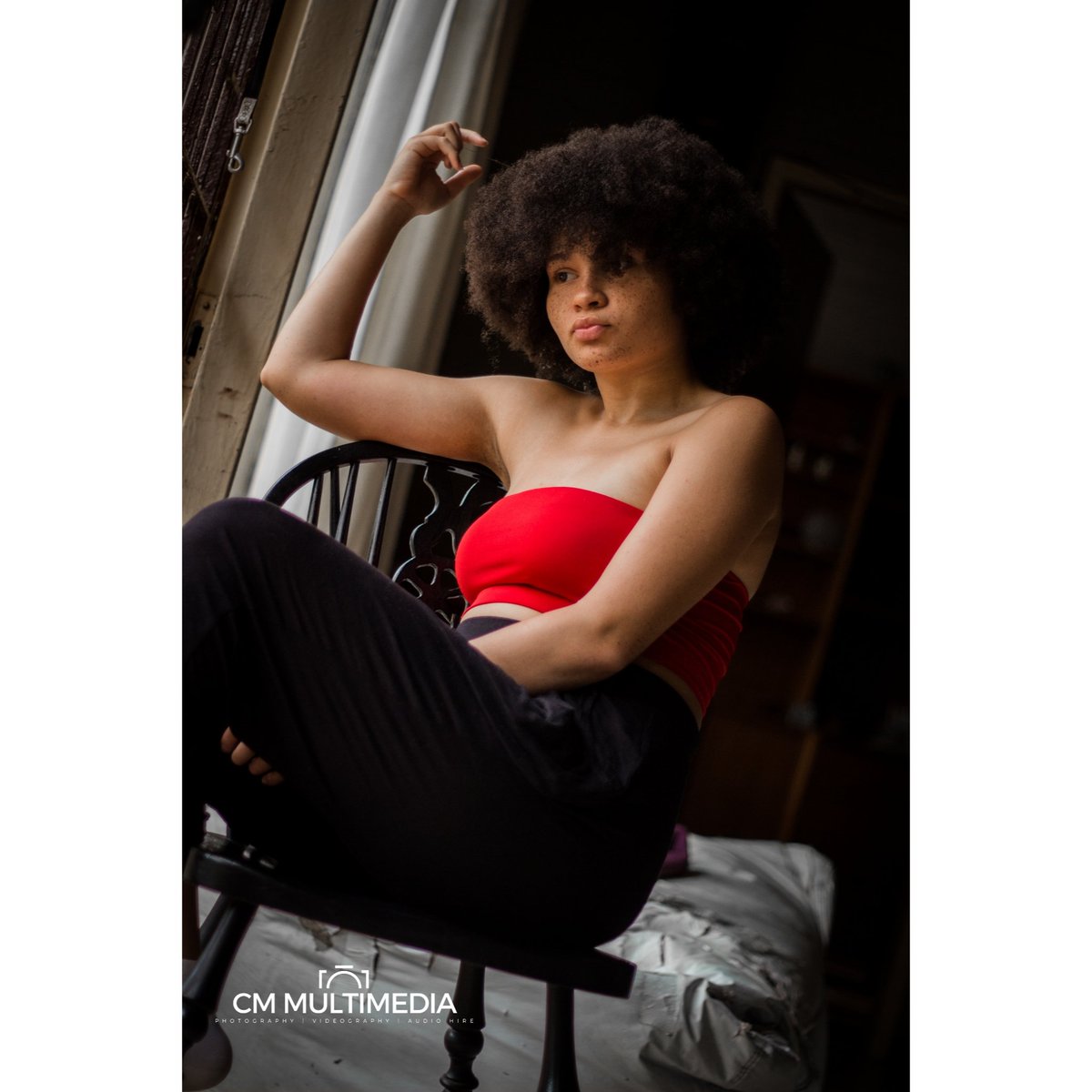 CM_Multimedia_'s tweet image. Everything you want is on the otherside of fear. -Jake Canfield🍂

#curlyhair #natural #femalemodel #cmcaptured #photoshoot #indoorshoot #model @marywiththefreckles #aesthetic #neutral