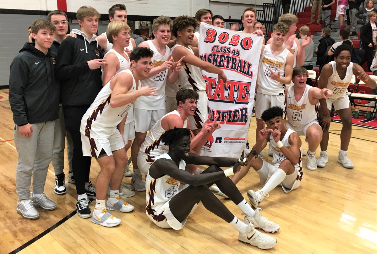 AnkenyFanatic's tweet photo. . @ankenyhawkhoops, @ACHSboyshoops are headed to the Well: https://t.co/kk4ijbmfwJ https://t.co/lvFBorslbe