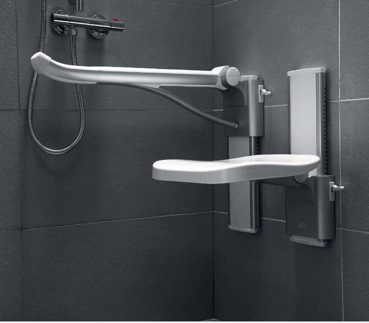 Toilet Suite For Seniors Or The Disabled The New Generation Opal Ii Range Brings Polish And Streamlined Style To Austral Toilet Suites Handicap Bathroom Toilet