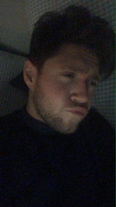 hesbeat's tweet photo. niall what song from the album hits you more emotionally than any other does? https://t.co/HRDIHCxyyF