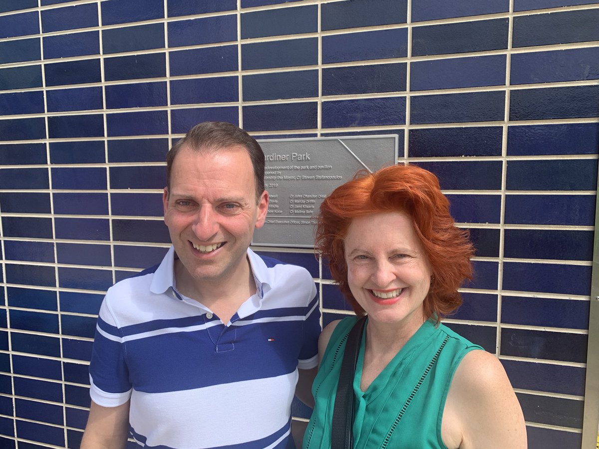 SarahMRey's tweet photo. Thanking Mayor of City of Stonnington, Cr Steve Stefanopoulos, for the lovely grounds, Gardiner Park, that our 12 year old enjoys playing premier league soccer on. #grateful @StonningtonNews @MalvernCity @SteveStefanopou https://t.co/5ulDtQpqes
