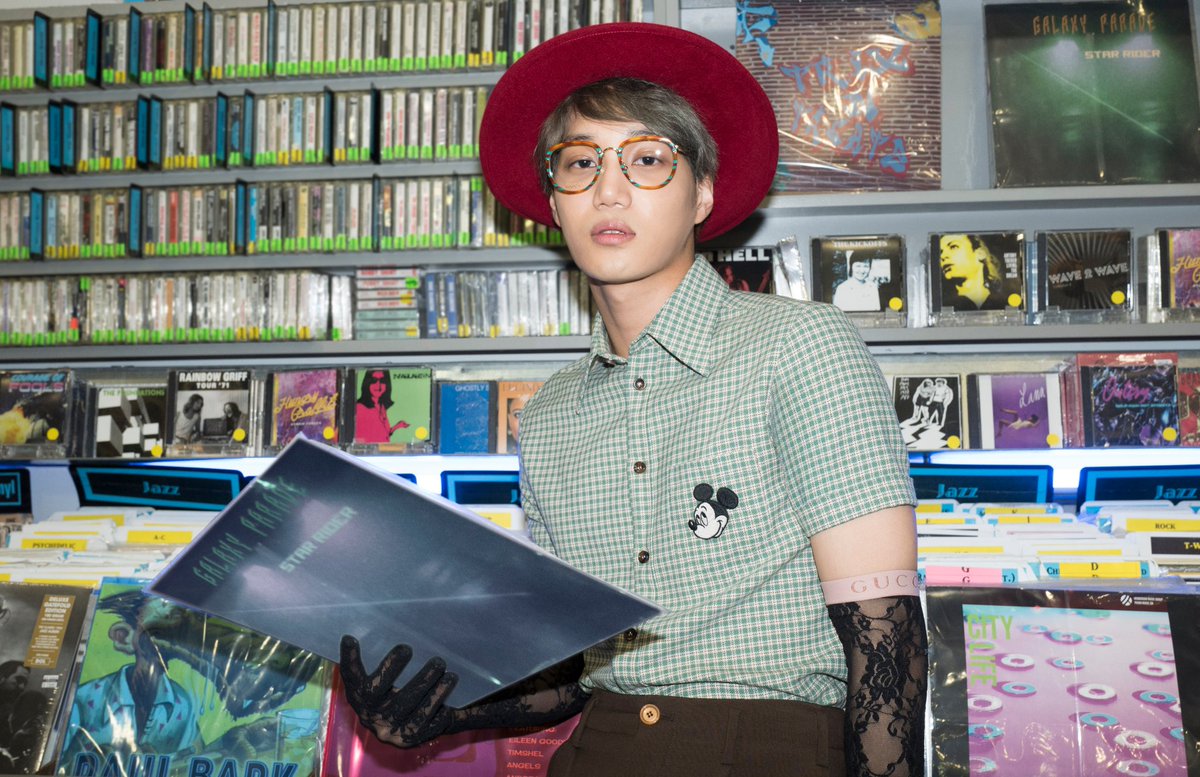 WWEXOL's tweet photo. [OFFICIAL] weareoneEXO weibo update with #KAI 

"KAI in Gucci's SS20 Eyewear Campaign 🕶" 

🔗 https://t.co/whC6QEnnEP

#EXO #엑소 #KAI #카이 @weareoneEXO https://t.co/giAd7hA81Z