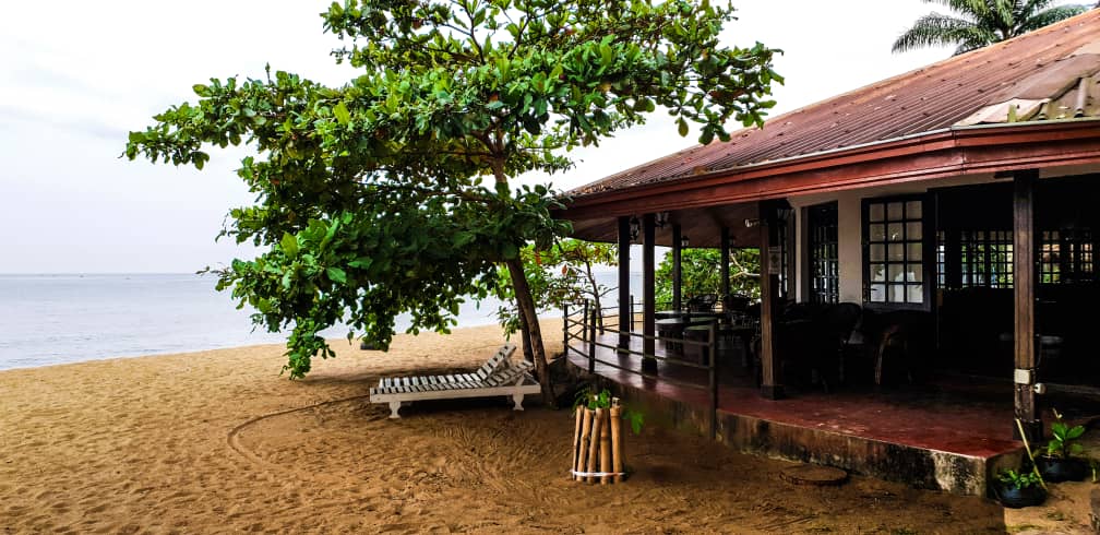 gampsonfranck's tweet photo. Découvrir le #Cameroun➡😱🌇💚❤💛
Welcome to #Cameroon
#J47 #suivezleguide @AdaMbita @ChouchouMpacko @ckomentmagazine
Hôtel Ilomba Kribi
#Ilomba #Adambita
#Kribi #237RaisonsDeVoyager #237DaysTrip
#TotalChan2020
🇨🇲 https://t.co/bDaU4a61Ai