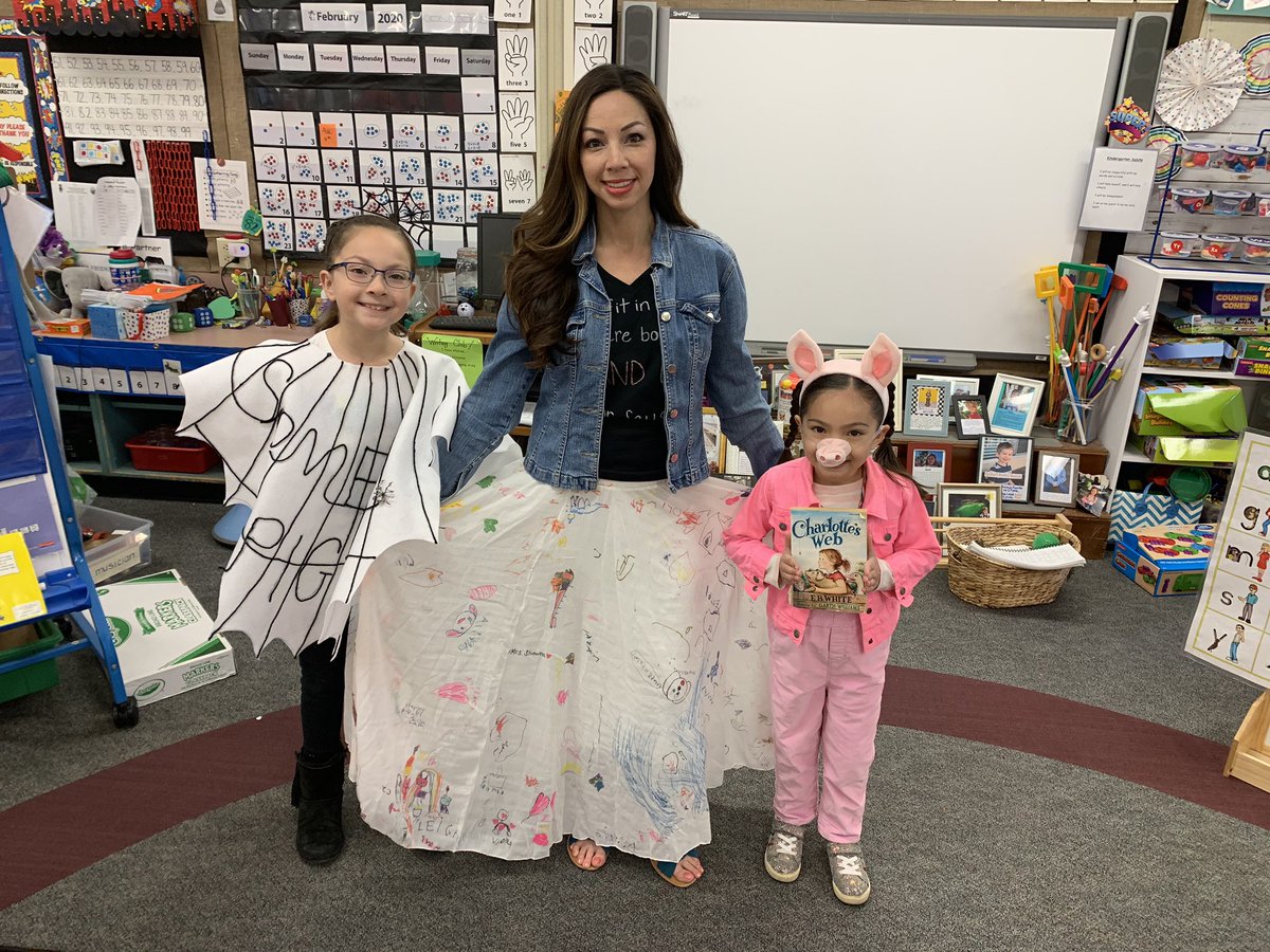 JadeUrenda's tweet photo. Celebrating the joy of reading and my birthday! What an incredible day! 
🥰📚
#ReadAcrossAmerica @jseroadrunners https://t.co/d6CmpFi9EG