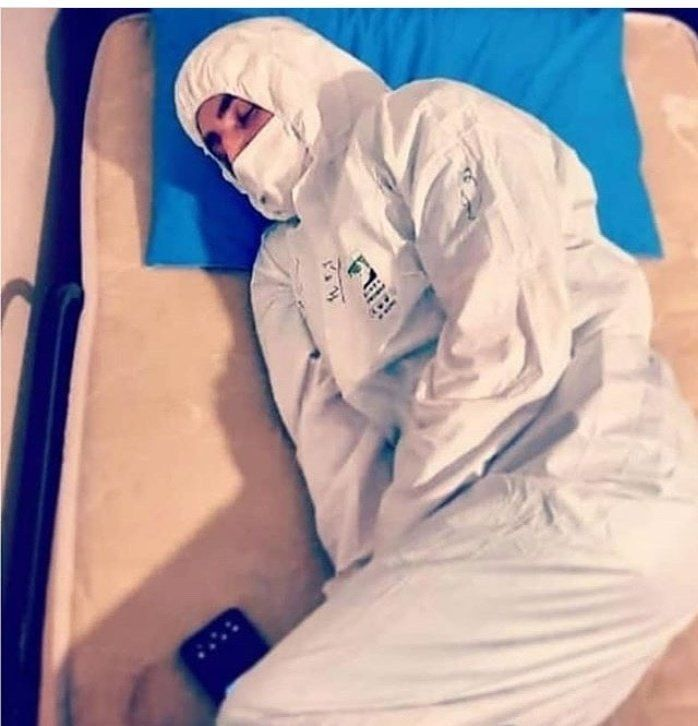 1000pa2's tweet photo. رقص‌ها دو دقیقه بود اصل ماجرا اینجاست ، التماس خرد https://t.co/0jpWKrvvtu
