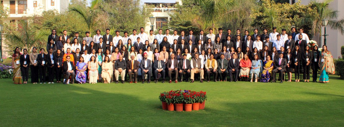 NCUGurgaon's tweet photo. This year NCU awarded Fee Concessions &amp; Scholarships amounting Rs. 1.70 Crores to inspire meritorious students and support those from less well-off backgrounds. NCU invited Mr. M. M. Singh, Director, Maruti Centre for Excellence (MACE) to distribute Scholarships. https://t.co/jRuLZRecAI