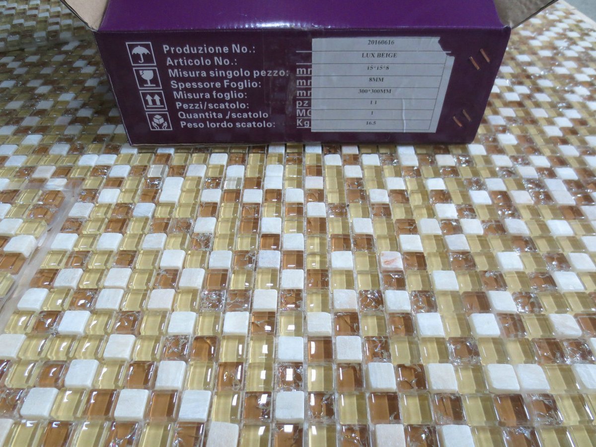 LisaQ_GT's tweet photo. Lux serious of glass mosaic 
chip size: 15x15x8mm https://t.co/7yY5594MhD