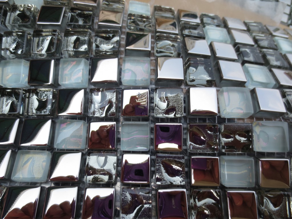 LisaQ_GT's tweet photo. Lux serious of glass mosaic 
chip size: 15x15x8mm https://t.co/7yY5594MhD
