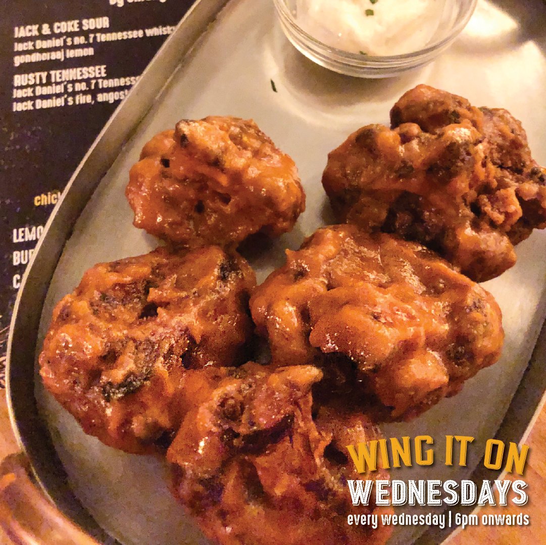 Time to get risky with whiskey!
Our Wing It On Wednesday is back again with lip-smacking wings by <a href="/pitman/">Pitman</a>.sid and @jackdaniels_india cocktails to keep you going through the night. 
Wingman: <a href="/romelramani/">romelramani</a>