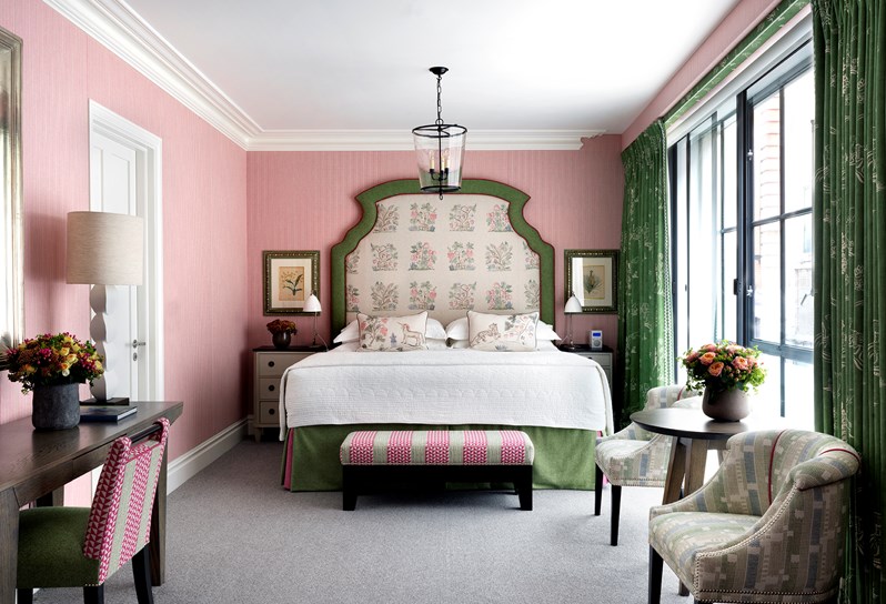 ヨーロッパ旅行 情報部 Twitter પર 泊まってみたい 英国の 豪華ホテル T Co Rh81eeoeqb ロンドン ハム ヤード ホテル ソーホーの真っただ中に位置する人気の5つ星ホテル アットホームなインテリアが人気のデザイナーズホテルです