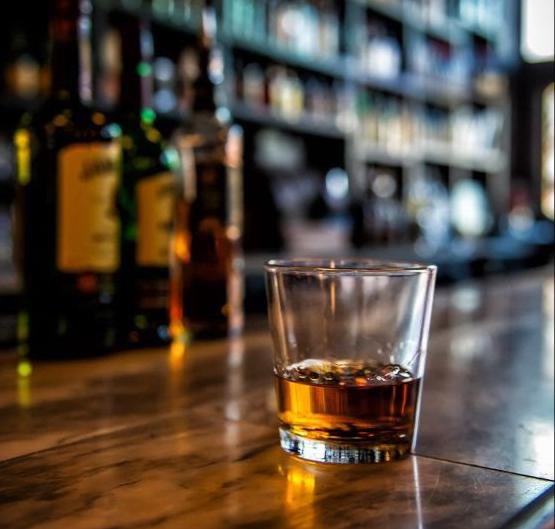 At Baraza, every day feels like a weekend! 🥳

Drop by with your friends to enjoy your #Baraza favourites! 🥃

#barazabarsandbites #barazahours #beer #drinks #daydrinking #happyhours #pune #punebars #creaticity #puneinstagrammers #whiskey