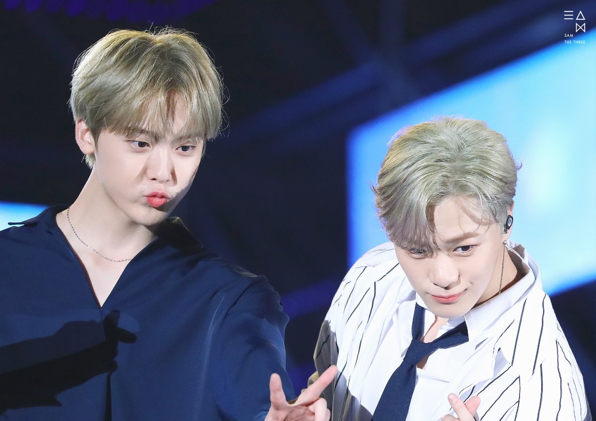 SamtheThree's tweet photo. 191012 정읍 케이팝콘서트
너네📸진짜📸너무📸귀엽다📸📸📸 
#아스트로 #문빈 #ASTRO #MOONBIN #ムンビン #윤산하
@offclASTRO https://t.co/C0gnZ9vuNW