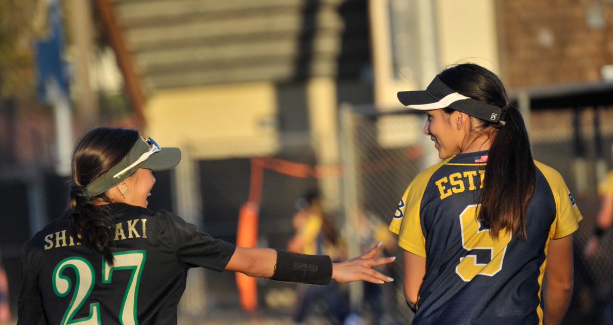 PHOTOS: Millikan topped Poly in a thrilling extra-innings softball game. Great shots from <a href="/ALLin_press/">ALLin.press</a> 

the562.org/2020/03/04/pho…