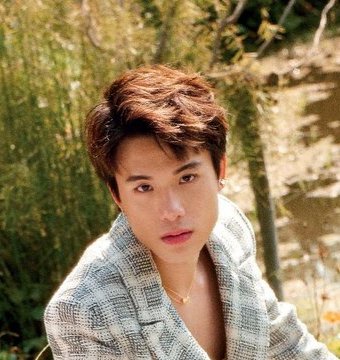 jmjmj27's tweet photo. มุงงงง ผัวมากกก #JamyJamess 
#ELLEMarch2020 https://t.co/HzeafXpllJ