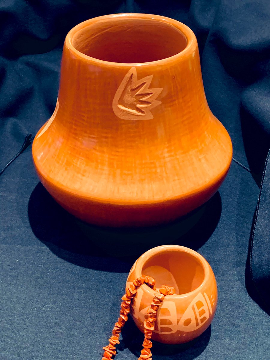 LetsDrinkWater's tweet image. #PhotoEdit for #Ohkay #Casino, behold great #Wisdom. #NativeAmerican #NewMexico 
💛💜🦅 #Science #Grateful