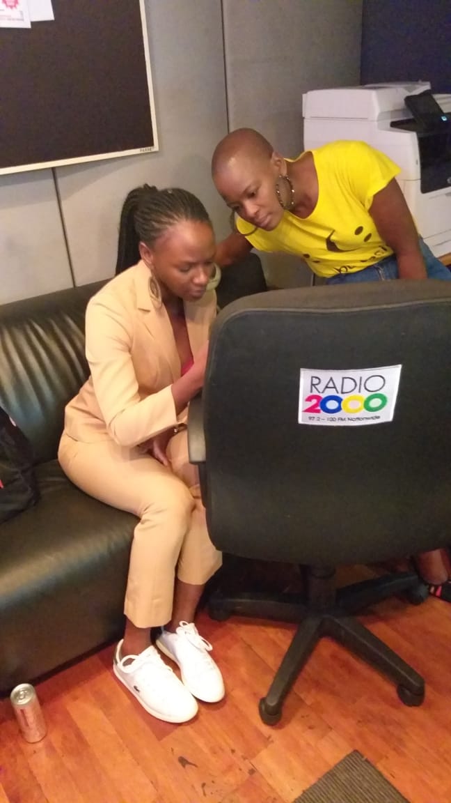 Radio2000_ZA's tweet photo. #PhatJoeAndTheFamily We are chilling with @muvhangosa ladies @Zonke_mchunu
@Bukamina_Fanele #InMyOwnSkin https://t.co/S4wpvstdxA