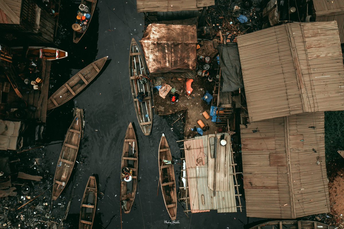 IYMTV's tweet photo. I Hate It When People Write Off A Whole City Just Because You Visited A Particular Place. But If You Think #PH Is A Slum. Mr #Lagosian, "Calm Down" We Also Have Worse Places In Lagos, #MakokoCommunity.
"Ngwa Anu' Lekiri" https://t.co/ZmUsgC4IPj