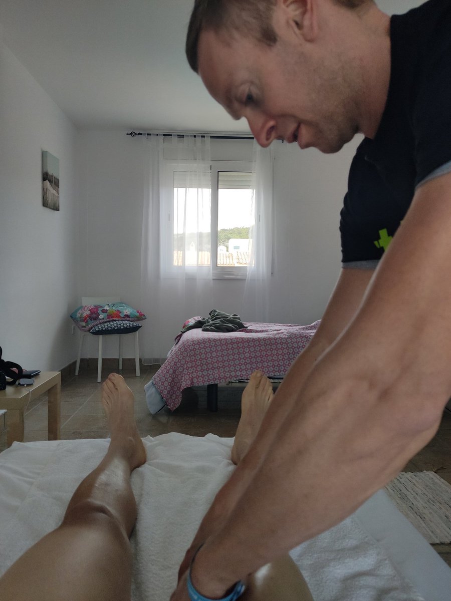AlexMartinez_51's tweet photo. Thanks for all the help @Matt_OTL 🙌
I'm ready for more training 🚴‍♂️🏋️‍♂️
@vredesteinbasso

#rocktheroad #feelthegrip #wearebasso #ridebetterridebasso #stolengoat #stolengoatherd #cooperreadingbmw #performanceprotection #otefuelled #ride100percent #balnearioilletas #cycling https://t.co/HQkXjTeQQ5
