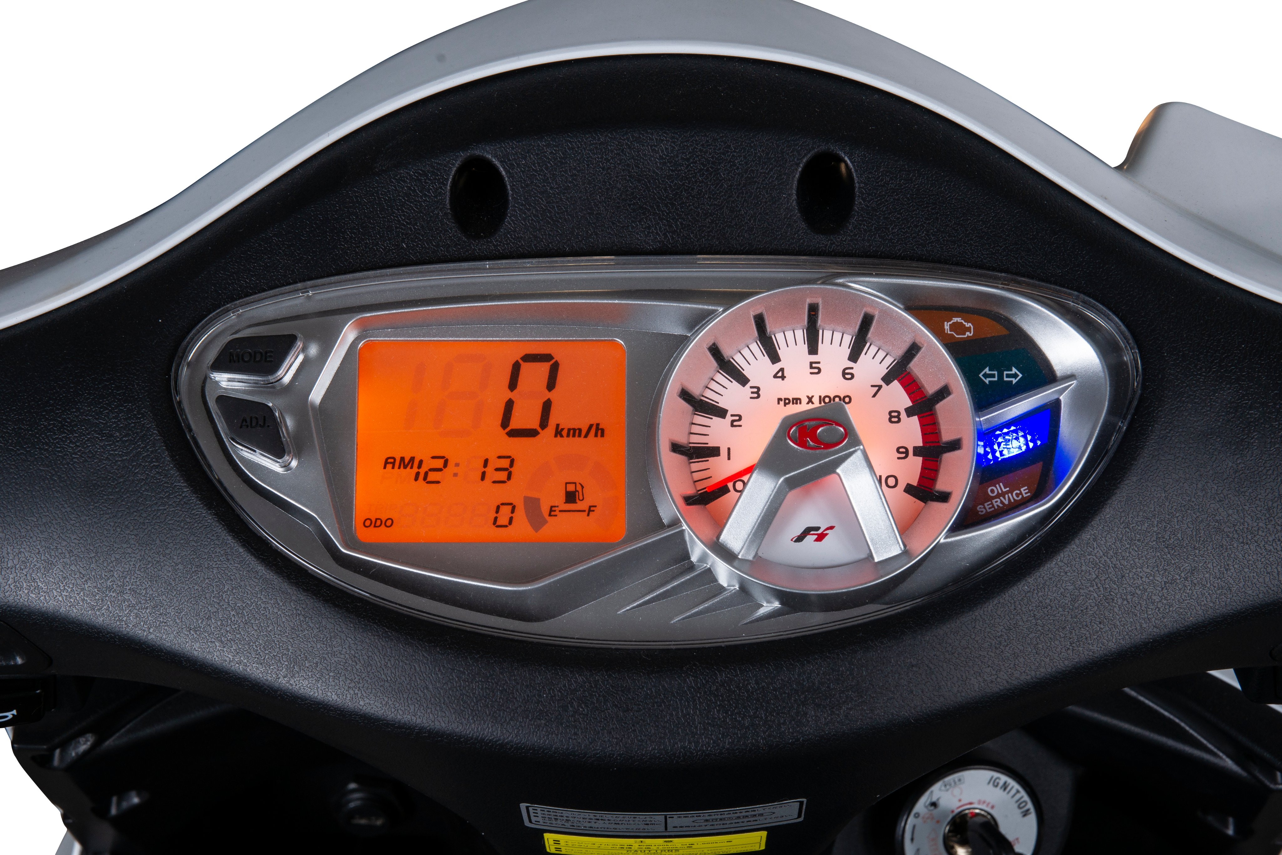 キムコジャパン公式 Koyo Motor Co Ltd Kymcoです 安いだけじゃない 破格のスクーター Kymco Gp125i は税込メーカー希望小売価格187 000円という価格ながら デジタルメーター タコメーター Usb充電ポート Ledストップランプなど高級モデル顔負け