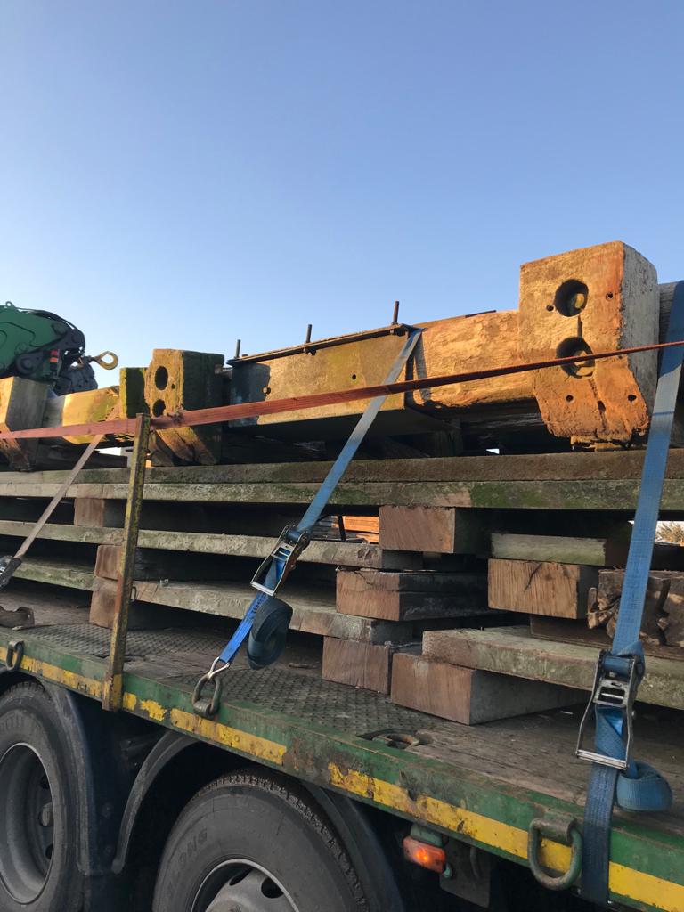 ashwell_timber's tweet photo. We recently reclaimed a Thames jetty for The Marine Policing Unit (MPU), seen here arriving into the yard to begin it's FSC certified journey. #architecture #civilengineering #builtenvironment #construction #FSCtimber https://t.co/gCRKU2fITr