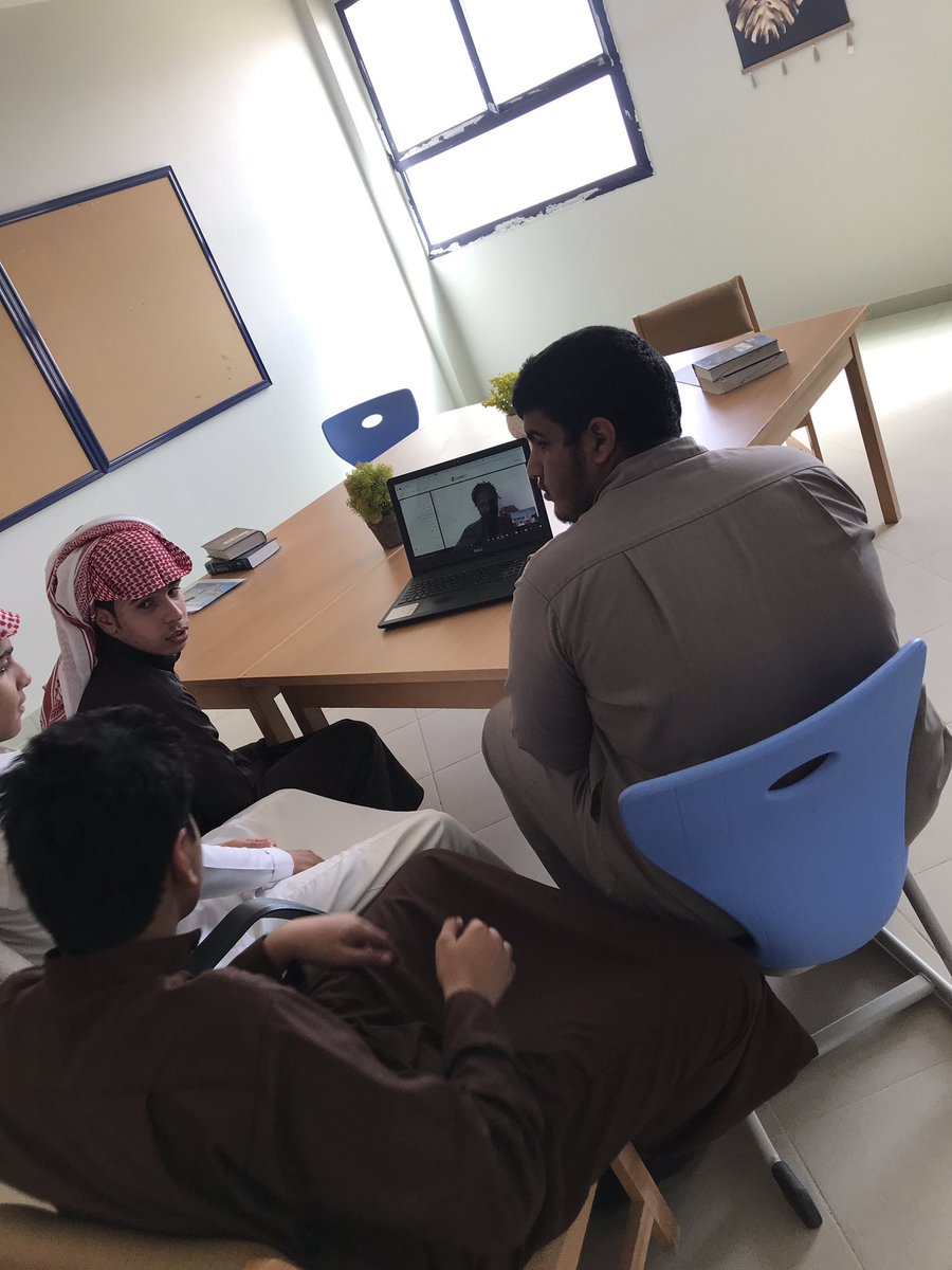 English_club111's tweet photo. #native_speaker #ثانوية_الأمير_سلطان_بالأرطاوية 
 @majmaah_edu  @office_art_edu @sSultan25442640 https://t.co/BTqIfbcSek