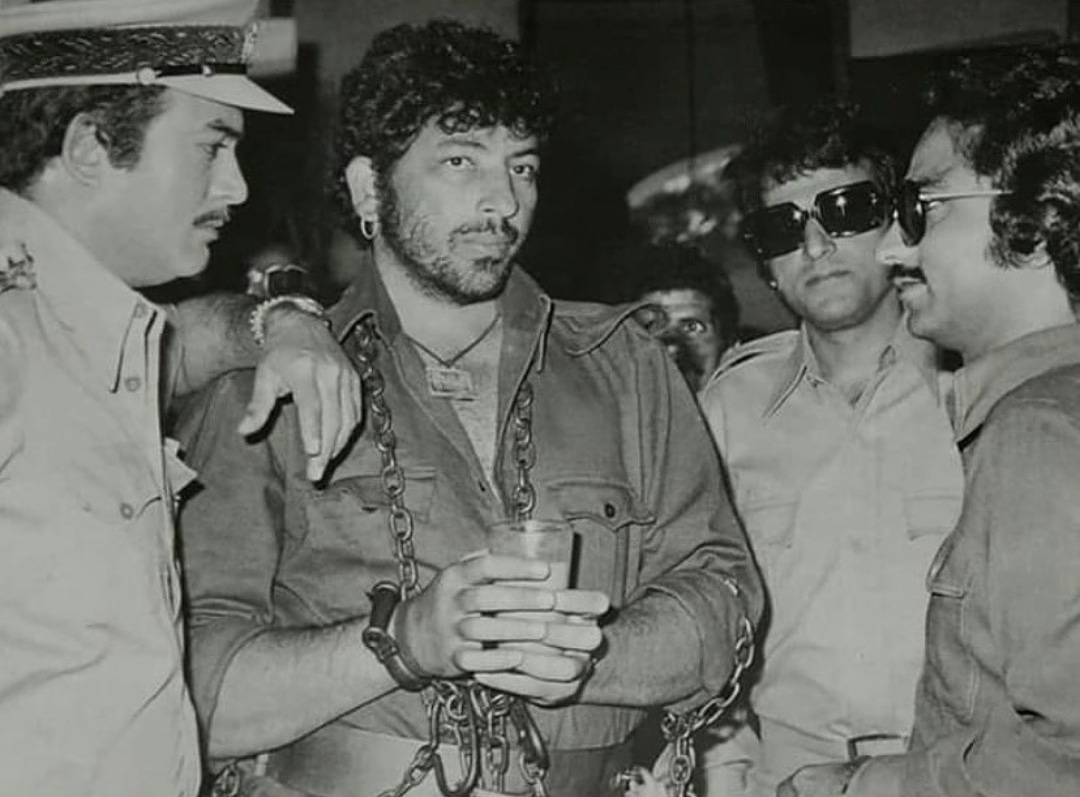 bollywood-ke-kisse-amitabh-bachchan-helped-amjad-khan-at-his-last-time bollywood-ke-kisse-amitabh-bachchan-helped-amjad-khan-at-his-last-time