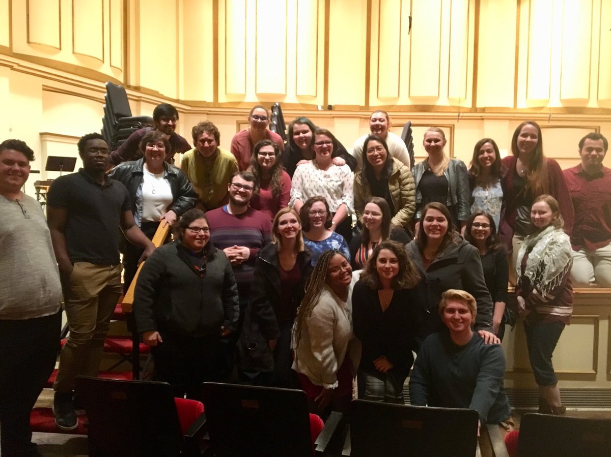 drjoewelch's tweet photo. Students from the @blackburnMUTH College Choir observed an incredible rehearsal of the @slso Symphony Chorus tonight! Amy Kaiser was incredible and so kind to stay after the rehearsal to chat with us. Gail Hintz played absolutely beautifully, as always. We had a great time! https://t.co/UkmNbRHVTQ