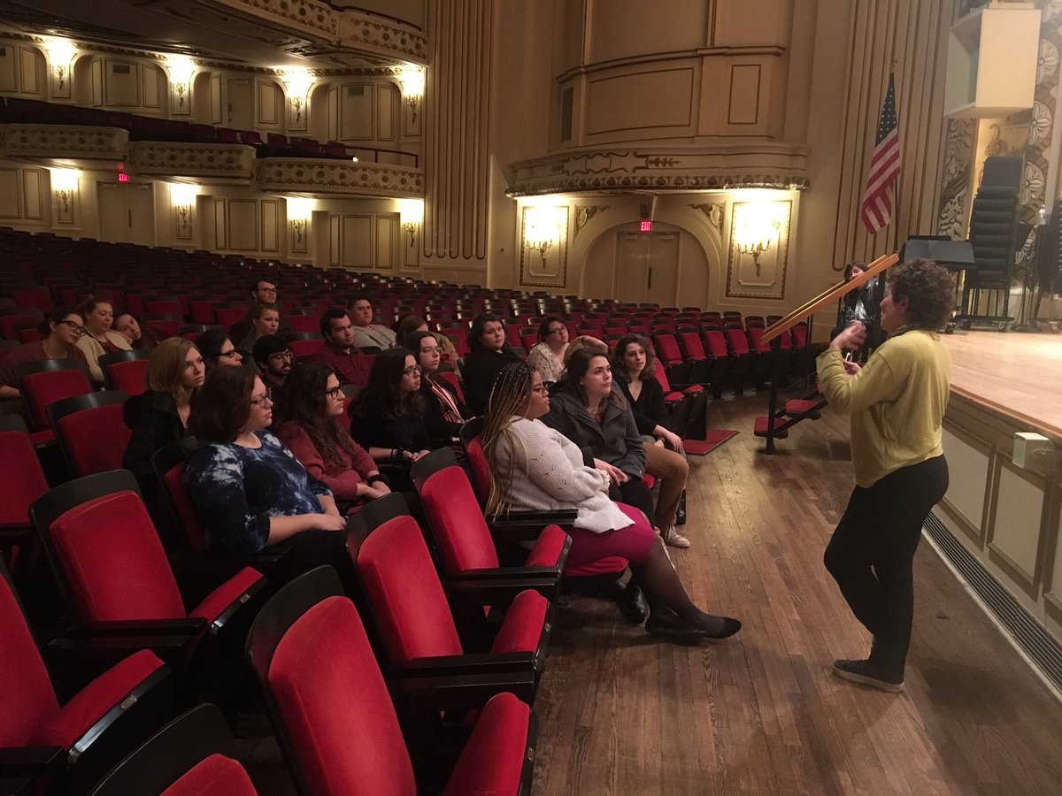 drjoewelch's tweet photo. Students from the @blackburnMUTH College Choir observed an incredible rehearsal of the @slso Symphony Chorus tonight! Amy Kaiser was incredible and so kind to stay after the rehearsal to chat with us. Gail Hintz played absolutely beautifully, as always. We had a great time! https://t.co/UkmNbRHVTQ