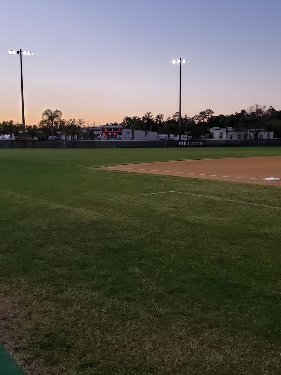 FpcHigh's tweet photo. FPC Baseball vs University HS tonight, 6pm at home.  Come watch the dogs! https://t.co/XbpYi1jTR5