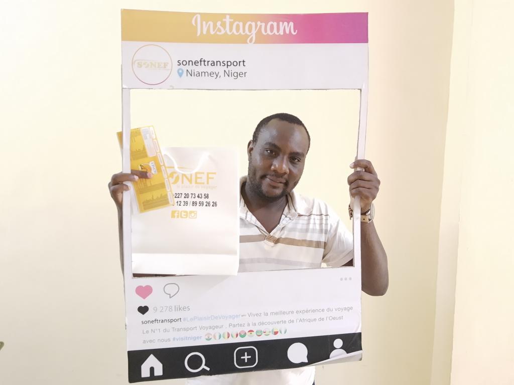 Awal_312's tweet photo. Suite à notre requête, @Sonefstv a accepté d'accompagner @zouloukalleni qui représentera le #Niger au concours de la semaine de la photographie au Bénin.
Bonne chance à lui.
Merci @Sonefstv pour ce geste combien important. 
@Impulseur227  @CatalayaMacky #Ne227 https://t.co/6kbO8Uzga4