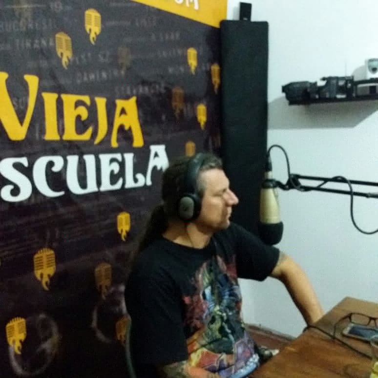 HACEROCK10's tweet photo. Martes 22hs
https://t.co/vwh13k08XS y en duplex por https://t.co/TxFVco2MBB https://t.co/6UO7hvOlZc
