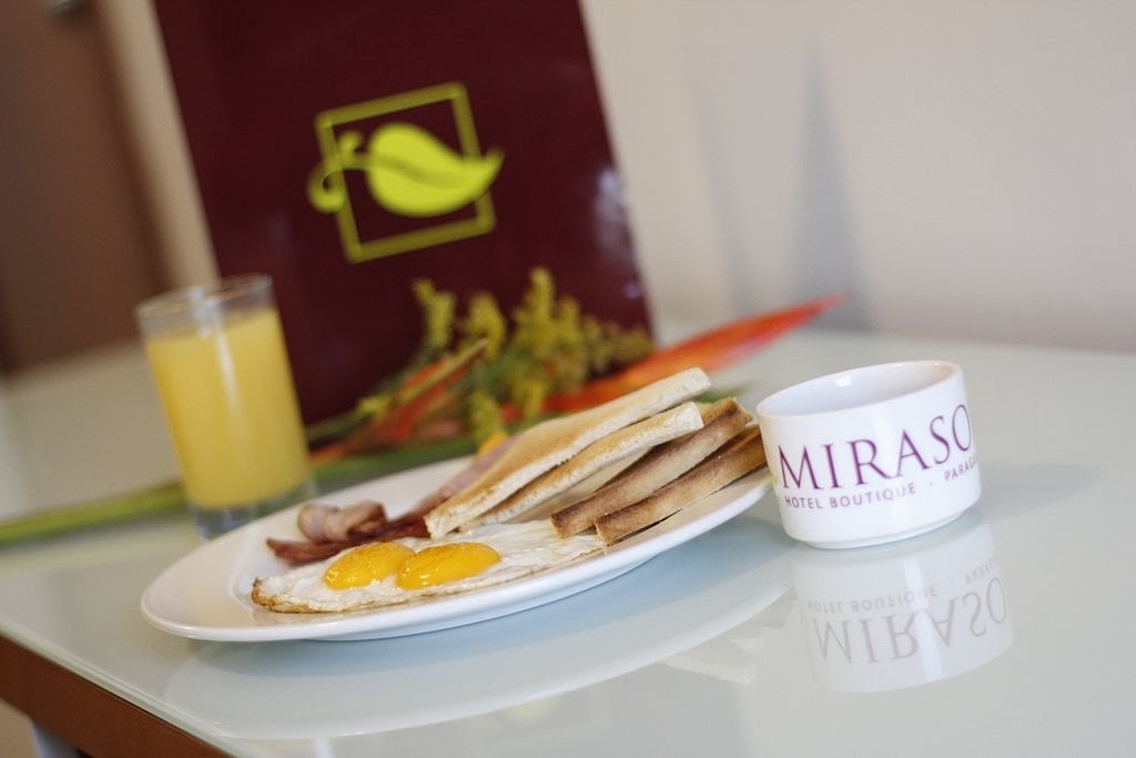 MirasolHotel's tweet photo. Así comenzamos nuestros días 🌞: sirviendo a nuestros huéspedes con #amor y #sabor 🤤

#BuenosDías #PuntoFijo, 
 #BuenosDías #Venezuela 🇻🇪
#04DeMarzo https://t.co/4sw8lghebt