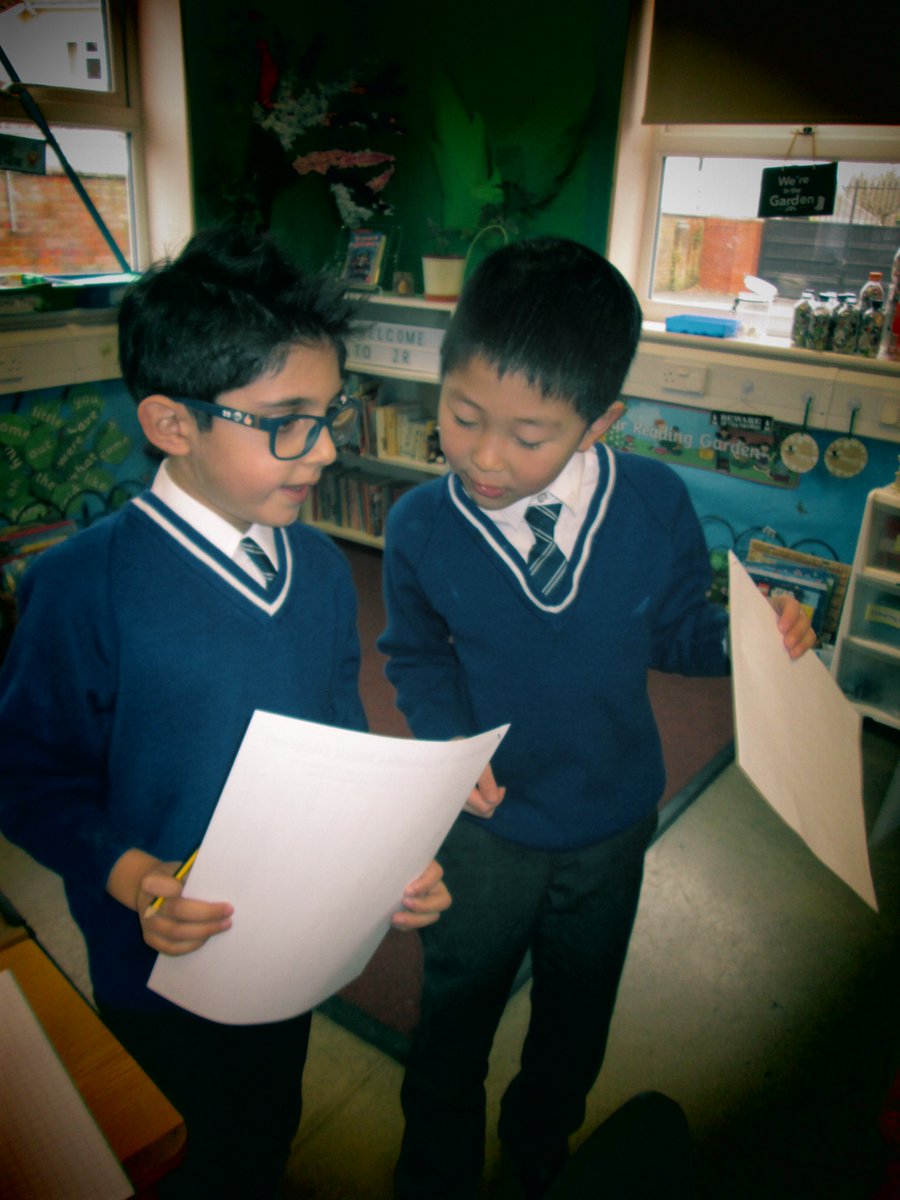 miss_srankin's tweet photo. In Maths today we've been collecting data about our #FavouriteVegetables. Perfect in linking in with our push on #HealthyEating and choosing more #Vegetables at lunch. We found out that the most popular vegetable was #Potato! #Statistics #DataAnalysis #InterpretingData 🥕🥦🥔 https://t.co/Flatx4BiS6