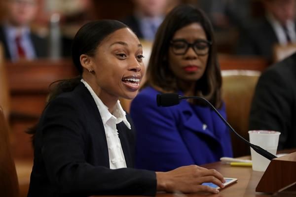 WorldAthletics's tweet photo. “My daughter is a huge motivation, it's kind of shifted my focus completely. I want to show her that you can overcome adversity. I want to show her what hard work looks like, what strong women look like.” @allysonfelix 

#IWD2020 

📰:https://t.co/R4zemabEGc https://t.co/PTFGmhN0wT