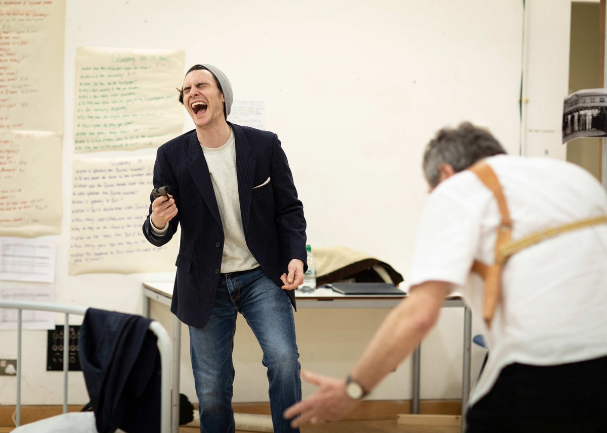 Hamps_Theatre's tweet photo. Just 2 weeks to go until Harold Pinter's seminal early comedy #HTDumbWaiter kicks off our #HTClassics season on the Main Stage 🙌
Can't wait until then? Take a first look at the team in action with these stunning new rehearsal pics📸
See full gallery 👉https://t.co/niPXSv2yt3 https://t.co/iMsP85DIFC