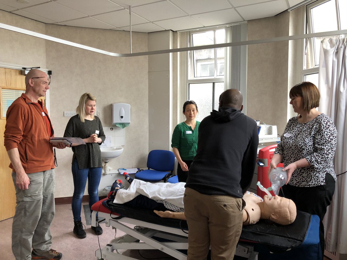 Hollie in the role of team leader during casteach, doing a great job 👍<a href="/UHMBT/">MorecambeBayNHSTrust</a> <a href="/digbymoore4/">#hellomynameisjudith</a> <a href="/frichardson170/">Fiona Ryder</a> @Mc_Kylie11 <a href="/dalton_hazel/">Hazel Dalton</a>